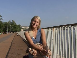 Slender blonde is fucking with herself